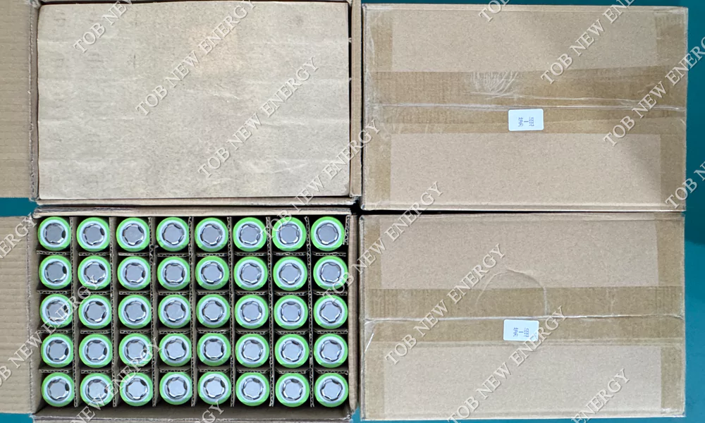 32140 Sodium ion Batteries