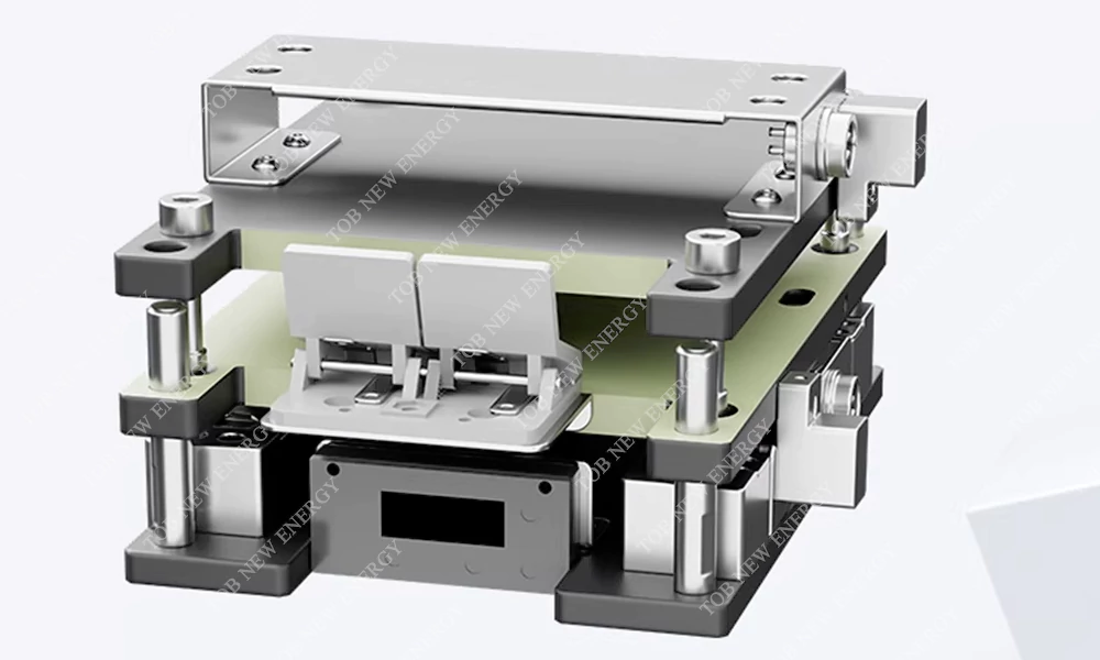 Heating and Pressurizing Pouch Cell Clamp for Battery Charge and Discharge Test