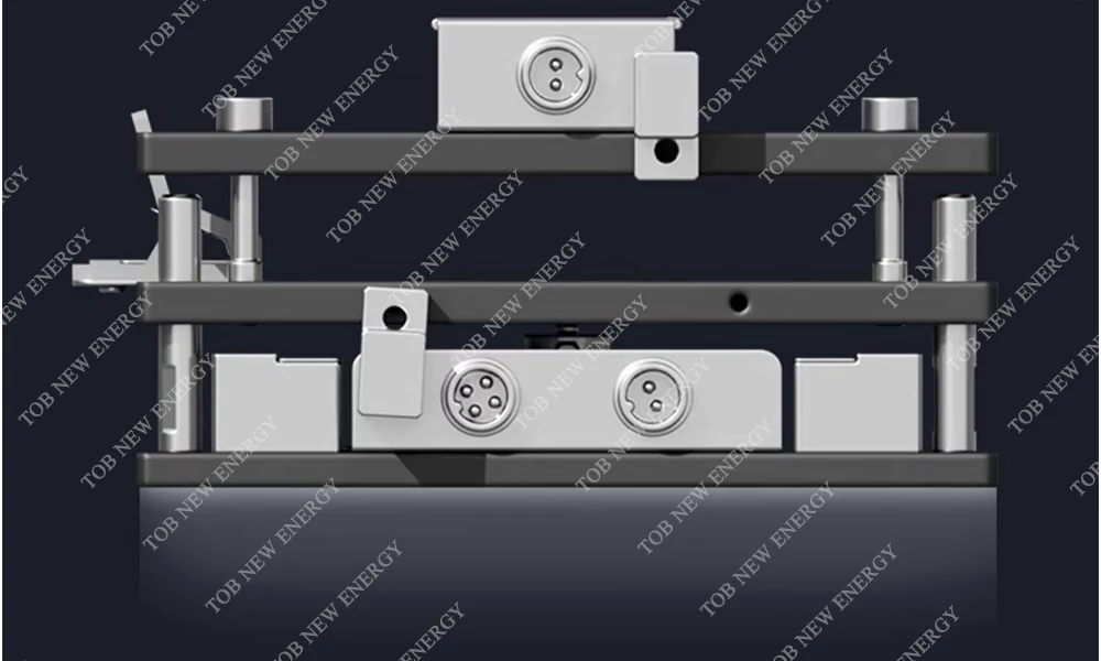 Heating and Pressurizing Pouch Cell Clamp for Battery Charge and Discharge Test