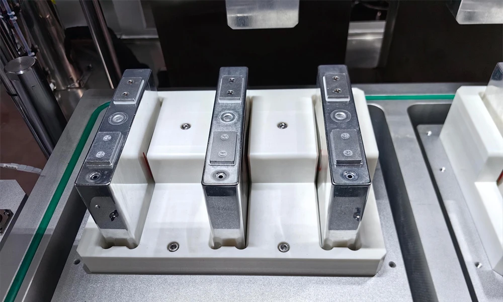 Prismatic Cell Electrolyte Equal Pressure Filling Machine