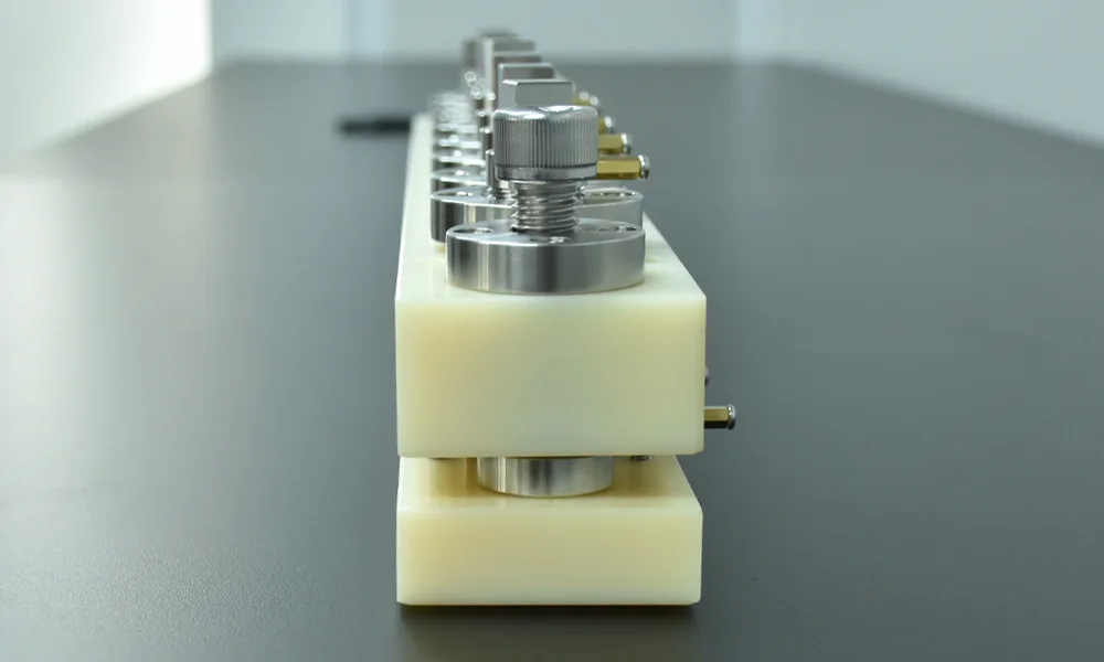 8 Channel Split Coin Cell Kit 8 Channel Split Coin Cell Kit