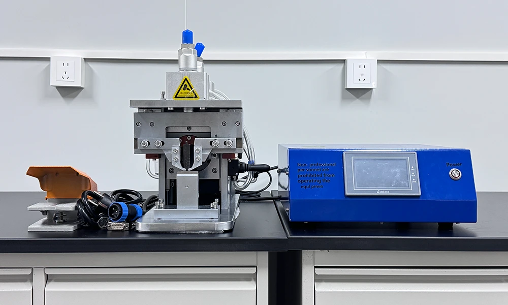 TOB-20K-1500W 20kHz ultrasonic metal welding machine for battery tab and foil welding TOB-20K-1500W 20kHz ultrasonic metal welding machine for battery tab and foil welding