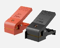 Pouch cell testing clamp