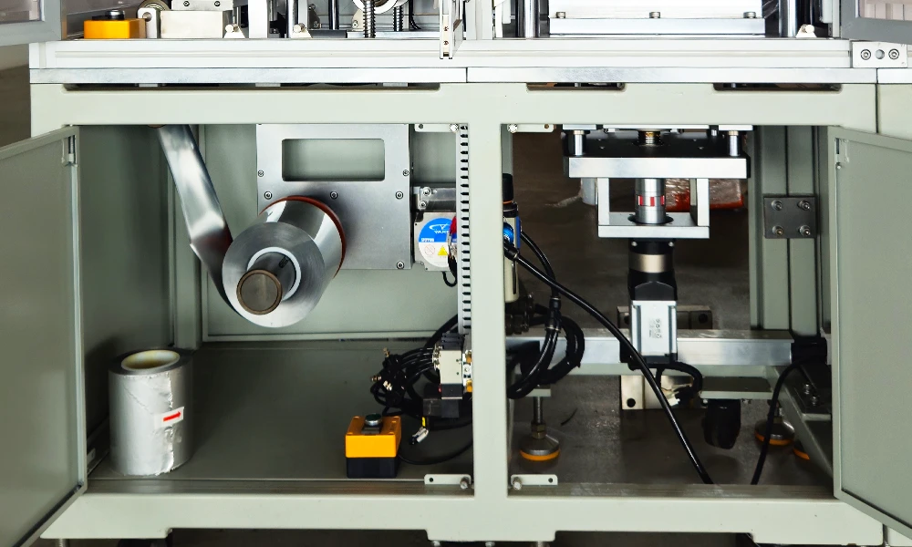 Automatic Continuous Pouch Cell Case Forming Machine for Aluminum-Laminated Film Automatic Continuous Pouch Cell Case Forming Machine for Aluminum-Laminated Film