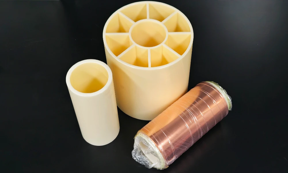 Two winding cores of different sizes and a copper foil roll wound on a small core