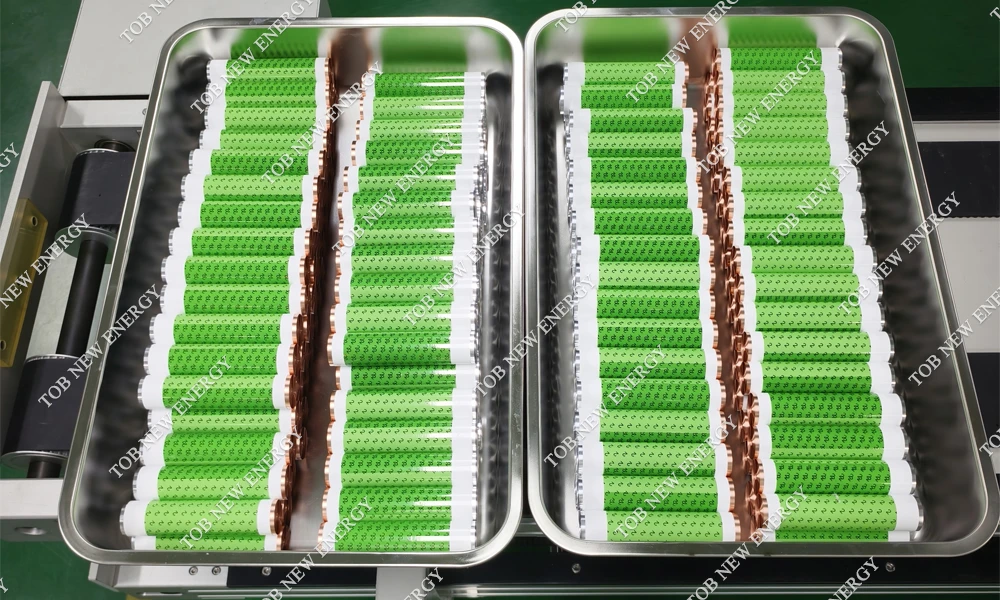 Completed jelly roll after winding for a 32140 tabless cylindrical cell