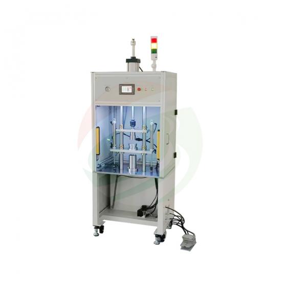 Cell feeding machine