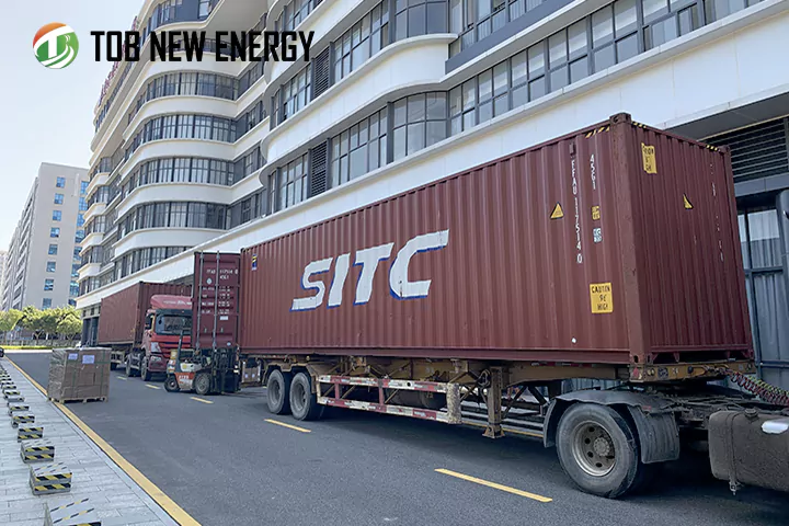 26650 cylindrical battery material being shipped